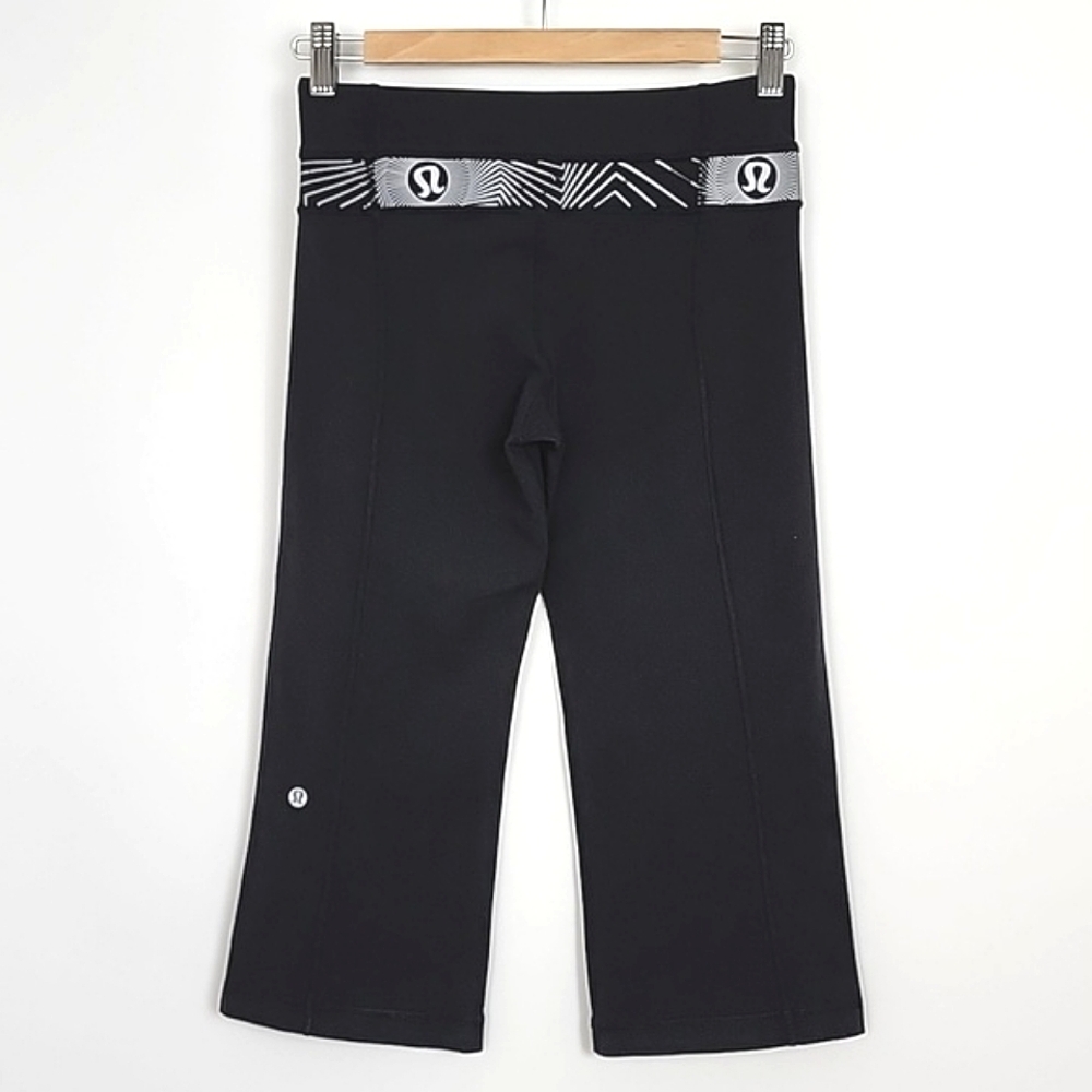 Lululemon Women's Rare Black Reversible Straight Leg Crop Leggings 18" Inseam 4